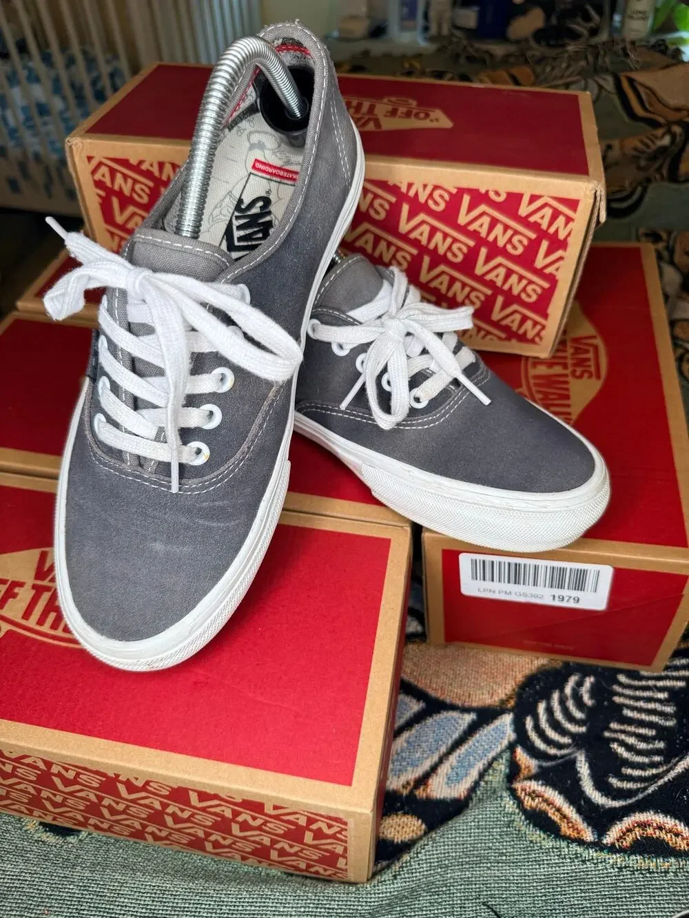 Gently Worn Vans x Daniel Johnston Collab Skate Authentics Men 8/Women 9.5